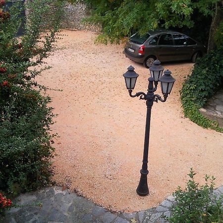 Cornillon - Oase In Suedfrankreich Leilighet Eksteriør bilde